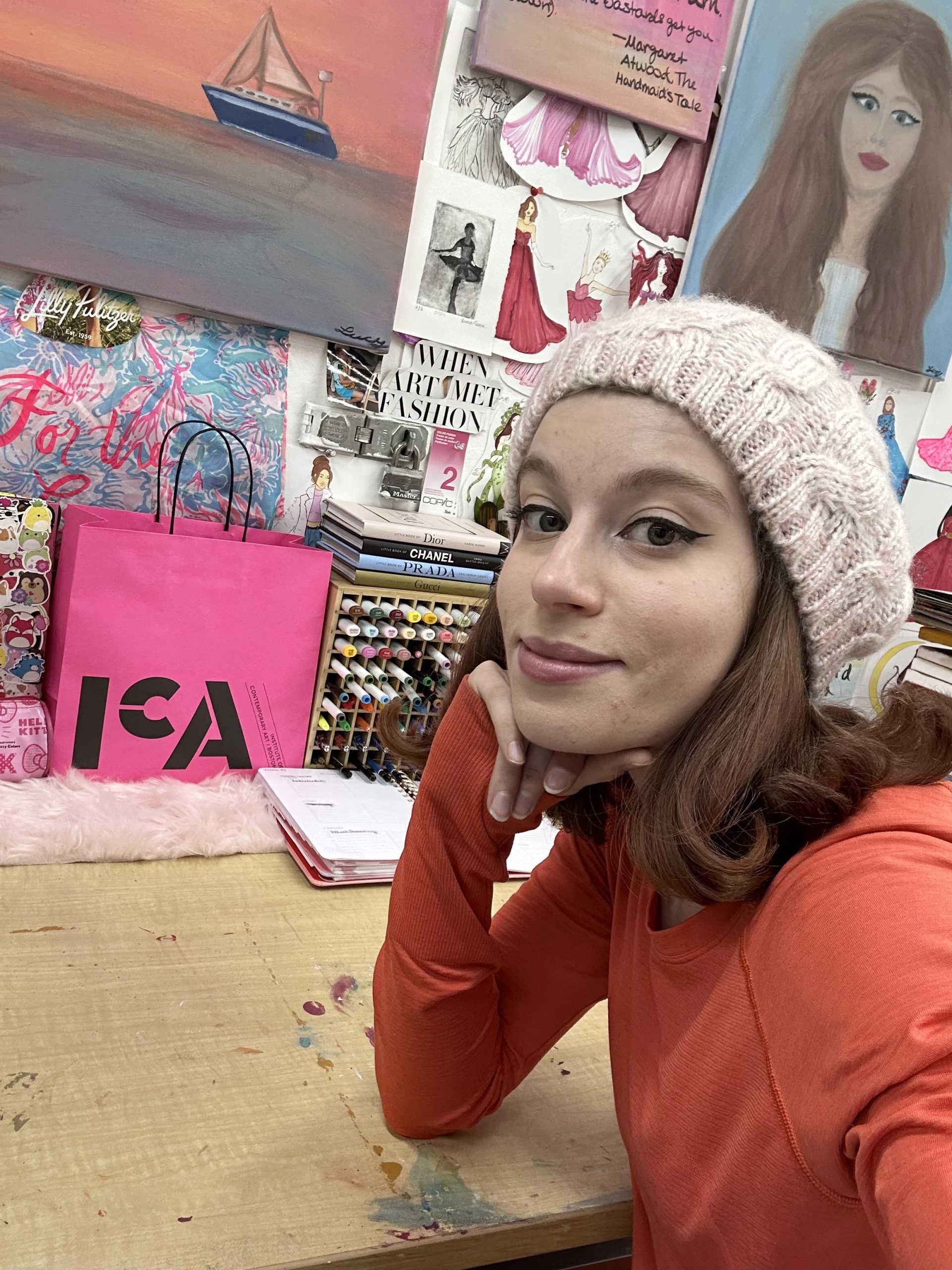 Portrait of the author (Lucy Tecca)
